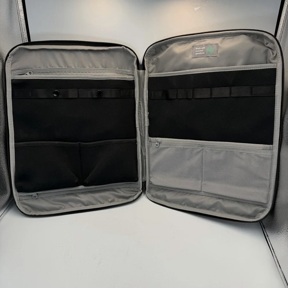 Timbuk2 Stealth Folio Organizer Black 15-inch Laptop Bag Sleeve Padded XL